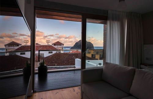 Vivienda El Ciprés. Terraza con espectaculares vistas al Mar. - Foto 1