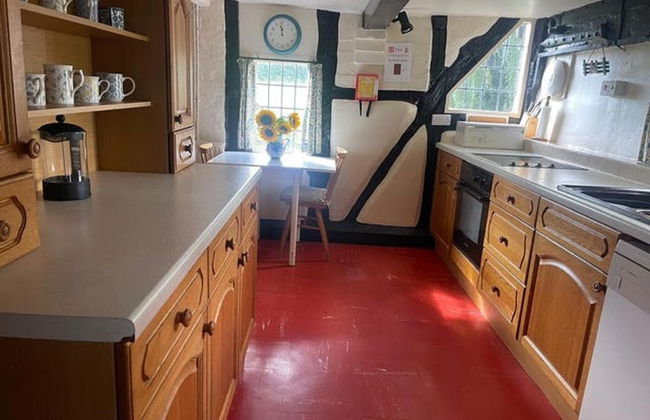 Cottage-fireplace-garden-petsok-3br-parking - Foto 4