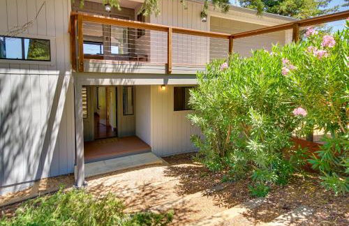 Idyllic Kelseyville Home with 2 Decks and Views! - Foto 35