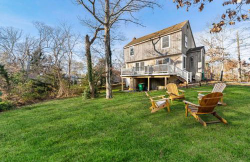 Family Getaway Walkable to Town - Foto 7