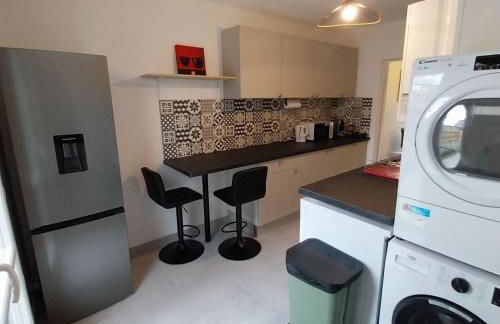 Maison de ville proche de tout, 5min du centre ville & 20min de la plage - Foto 3