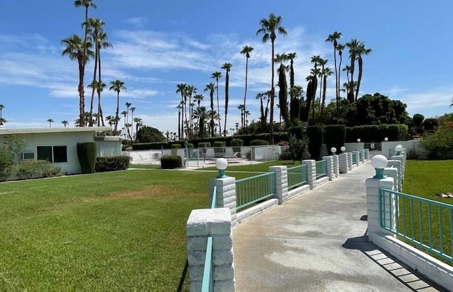 The Villas of Palm Springs - Foto 14