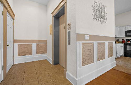 The Ray - 2nd Floor Historic Condo- Minutes Walk to Downtown - Foto 29