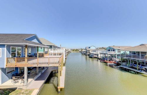 Private Dock and Patio Waterfront Galveston Retreat - Photo 40
