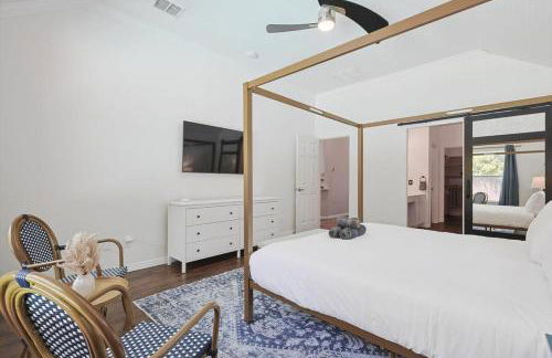 The Blue Holly - Bright & Spacious with a Pool - Foto 15