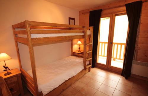 Beau 3 pièces avec 2 salles de bains - Piscine et Garage - FR-1-293-92 - Foto 9