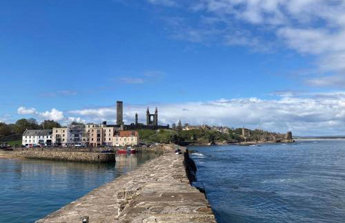 Beach Front Apt 2 Bedrooms 2 Bathrooms St Andrews - Photo 24