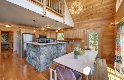 Berkshire Vacation Rentals: Great Barrington Cabin Sleeps 14 Walk To Town - Foto 2