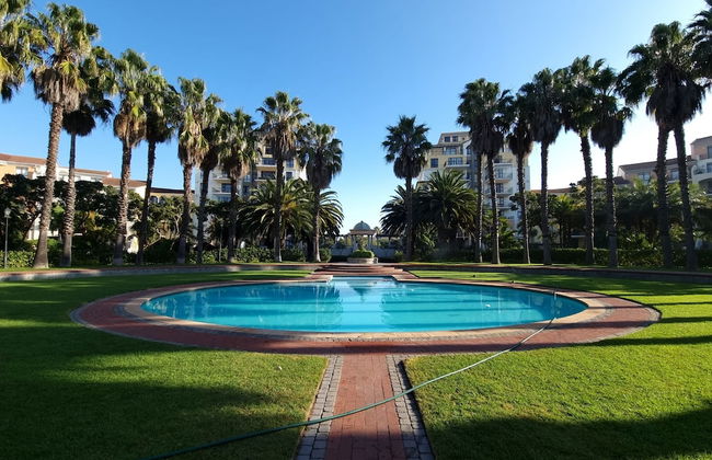 The Island Club by Smart City Stays - Photo 1