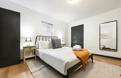 HostWise Stays - Pet Friendly Butler St Apt, Ground Floor with Private Entrance - Foto 14