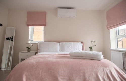 5 Swiftsure - Stunning 4 Bed Home, free parking - Foto 9