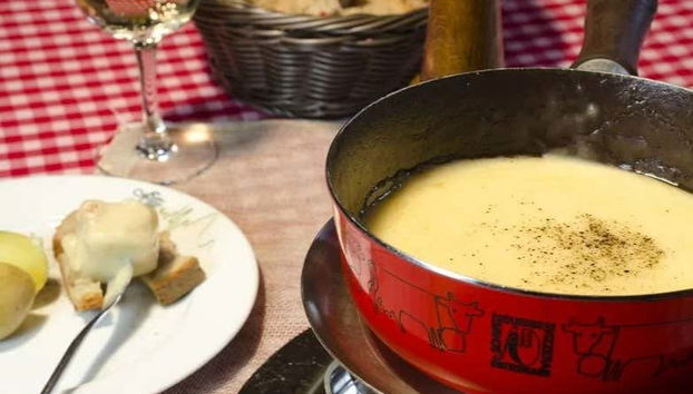 Gusteremo una deliziosa fonduta di formaggio svizzero