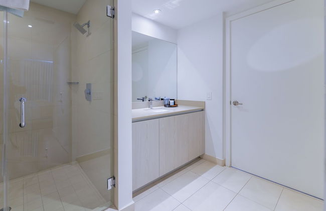 Beachfront Condo with Mesmerizing Views - Foto 65