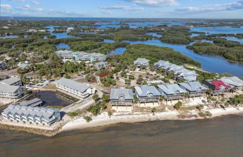 Beach and Pool Access at Condo on Cedar Key! - Foto 30