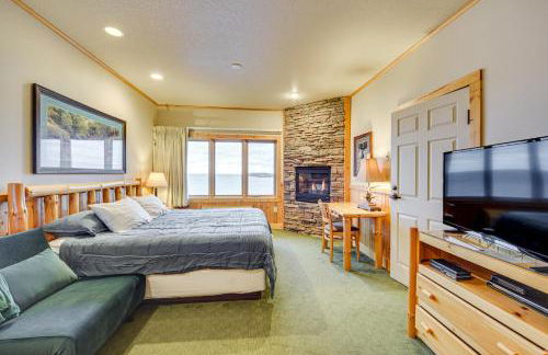 Pool and Lake Access Northern Lakes Retreat! - Foto 15