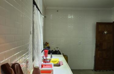 Casa ampla e nova à 400m da praia - Foto 25