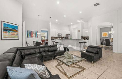 Heated Pool Lazy River Game Room 12 MI to Disney - Foto 10