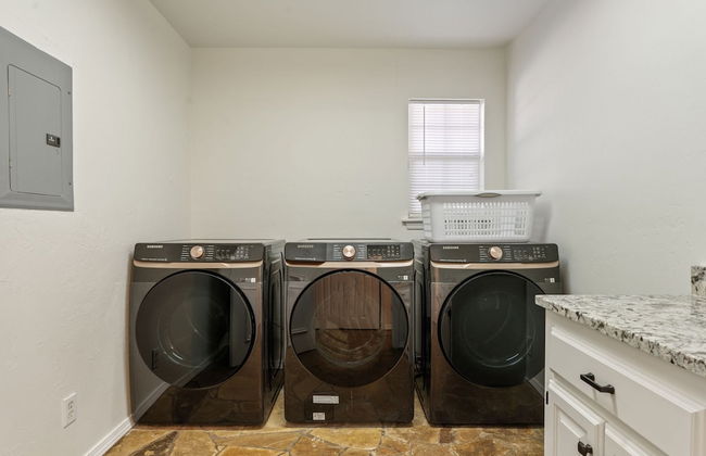 Spacious Lakefront View With Hot Tub and Pool NH - Photo 14