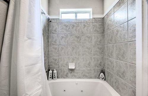 Charming Cloudcroft Cabin with Deck and Mtn Views - Foto 14