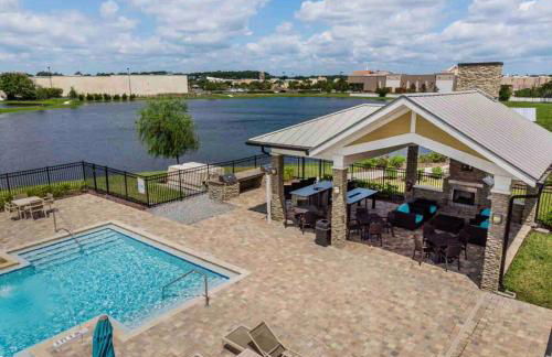 Boho Oasis w KING Bed w POOL Nr AIRPTShoppingDWTN - Foto 28