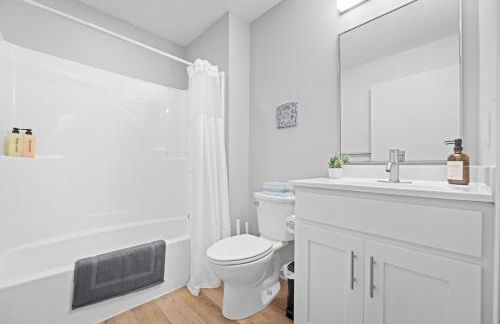 Spacious 2 BD Apt l Downtown Cleveland l Free Parking - Photo 15