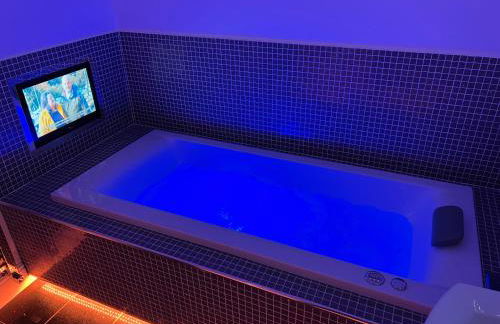 Luxurious 4 bedroom home in the heart of the Cotswolds with Hot Tub! - Foto 5