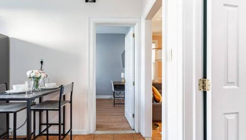 City Outside Serenity Inside: 2B1B NYC - 40 Min - Photo 2, Other