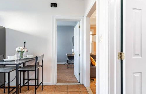 City Outside Serenity Inside: 2B1B NYC - 40 Min - Photo 2