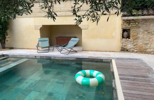 Maison uzès piscine plein sud avec superbe vue - Foto 2