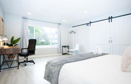 Modern Spacious 5BR Retreat -Games & Large Yard - Foto 37