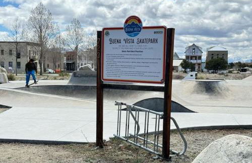 Dogs OK! Prime Home Base minutes to Downtown and Trails - Foto 54