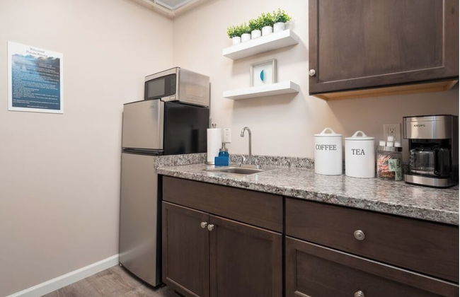 TuckAway Suites at East Branch - Photo 31