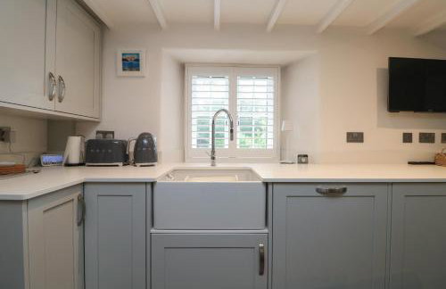 Bumblebee Cottage - Foto 13