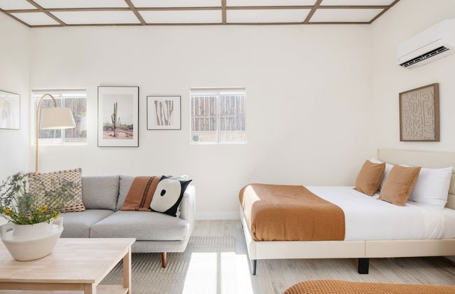 Archie by Avantstay Desert Retreat w/ Pool, Edge of Joshua Tree, Bonus Casita for Group Travel - Foto 1