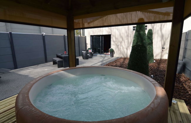 Deluxe Holiday Home in Welkenraedt with Hot Tub & Steam Shower - Foto 27