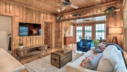 Charming Bristol Cottage with Private Beach! - Foto 5