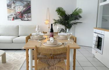 Beautiful Spacious 5 Room Apt in City Center that Sleeps 10 - Foto 29