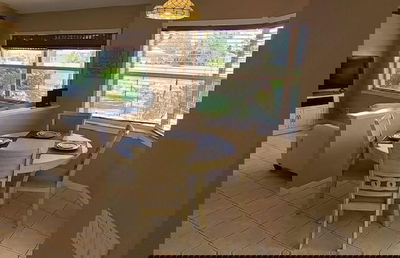 Broadmoor House 3BR 2BA w Heated Pool Sleeps 6 - Foto 15