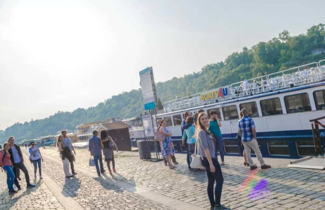 Paseo en barco por Praga - Foto 5
