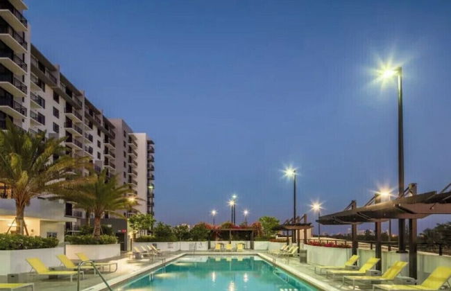 New 3 Bed 2 Bath In The Little Havana - Photo 29