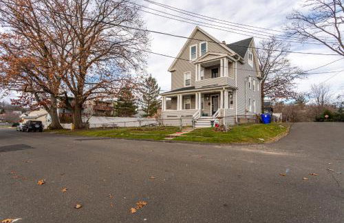 Sunny & Spacious 2BD 1BA WFH Apt-Huge Yard & Patio - Foto 24
