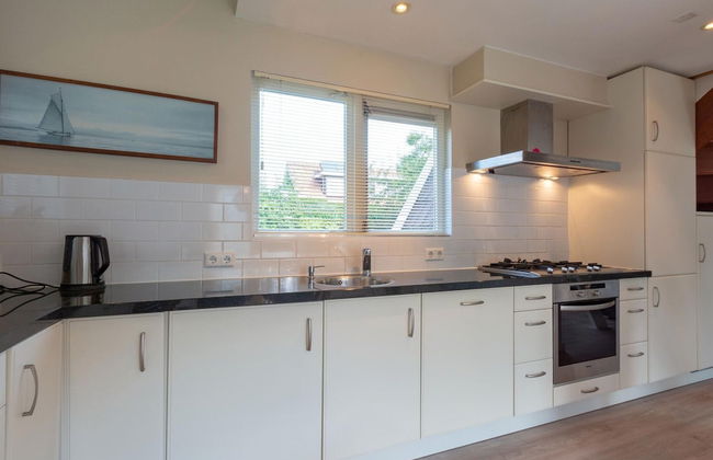 Holiday Home Near Beach of Sint Maartenszee - Foto 48