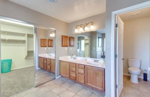 Chic New Mexico Retreat with Patio, Grill and Fire Pit - Foto 20