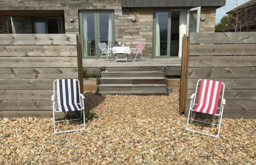 Stunning architect designed beachfront property - Foto 19