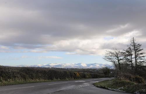 Bryn Llwyd Cottage - Photo 2