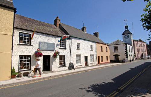Gwalia House - A Luxurious Townhouse in the Heart of Laugharne - Photo 24