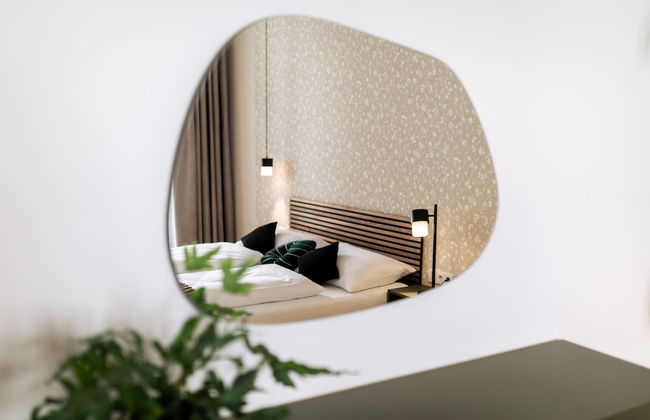 Urban Jungle Apartments - Photo 28