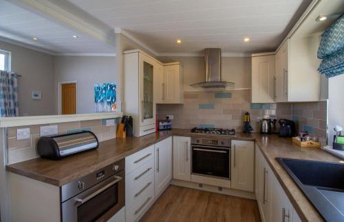 Teal Lodge Cornwall - hot tub, indoor pool, near Perranporth - Foto 6