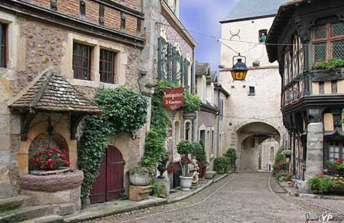 Maison conviviale à Bourbon-Lancy avec équipements modernes - Foto 20