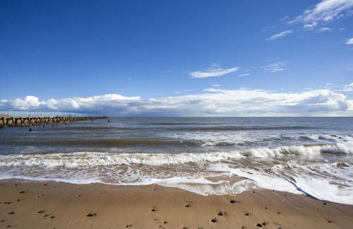 Stylish 4 Berth Caravan At Dovercourt Holiday Park Ref 44413A - Foto 18